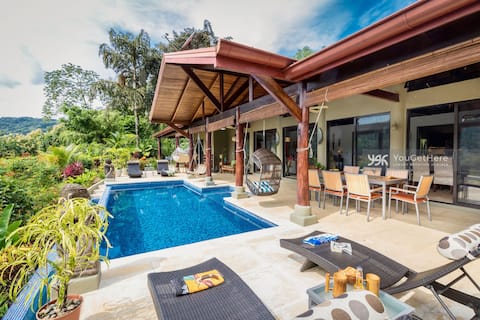 Luxury Comfortable Villa, Outstanding Valley View!