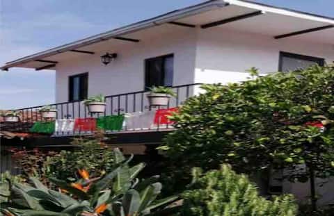 Successful Airbnb property: Estancia El Paraíso 4 - Room with bathroom 2px in Agua Fría