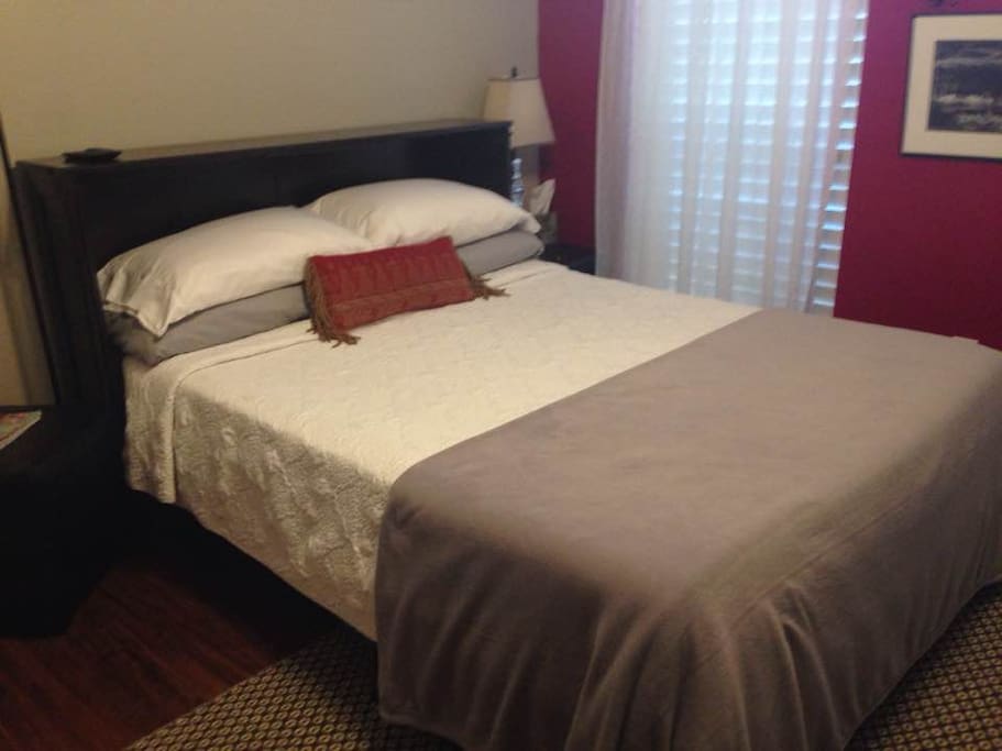 Comfortable Queen size bed
