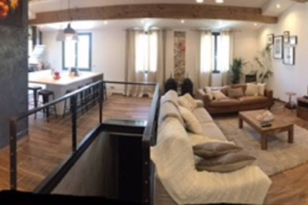 salon cuisine de 60m2 très lumineux
