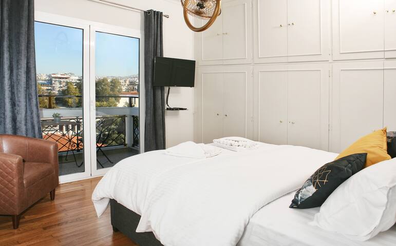 AthensCapital Loft 3-4 by the Archaelogical Museum gallery image 4