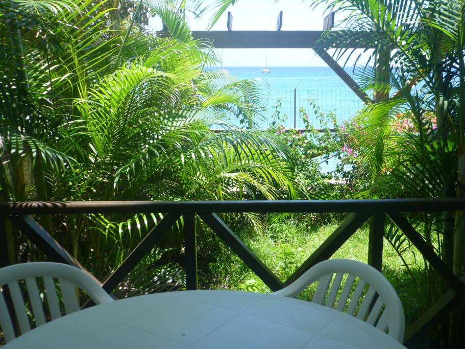 La terrasse couverte etc qui permet de manger, boire un verre et vivre à l'extérieur toute l'année
