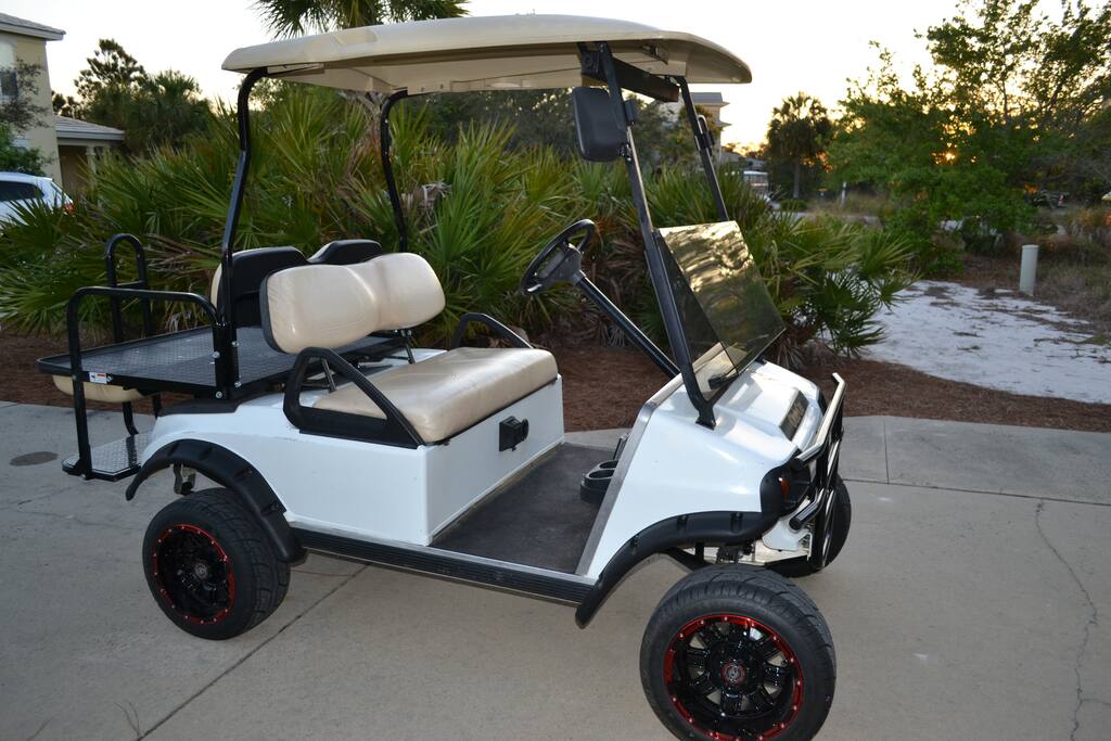 Cruise the resort in the Away to Play Cart