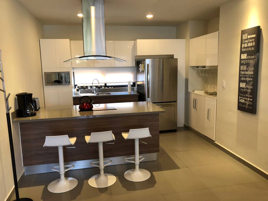 COCINA INTEGRAL EQUIPADA
