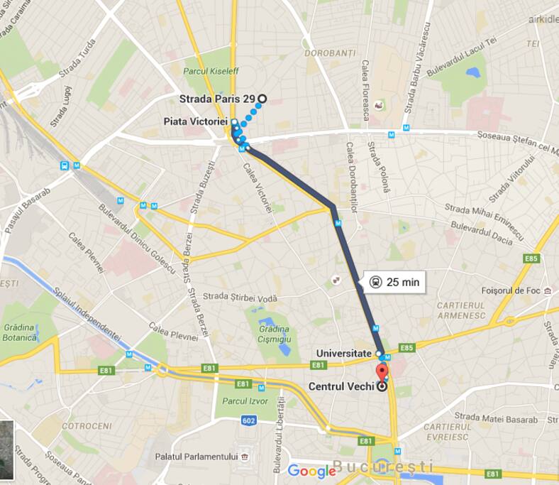 Distance from the apartment to the Old Center by metro