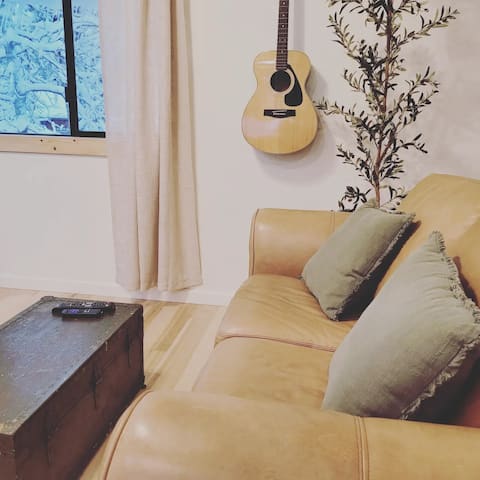 Successful Airbnb property: 🌿The Calico Cottage in Lake Of The Woods