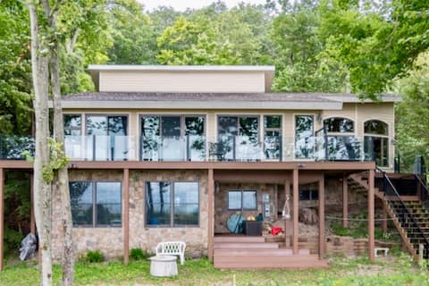 Webster Haven Lakefront Home (South Haven area)
