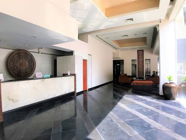 Deluxe 2 Bedrooms Suites at NANA& ASOK BTS gallery image 3