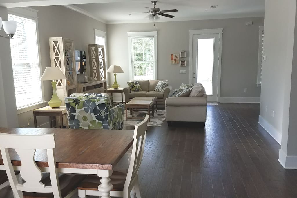 breakfast nook.