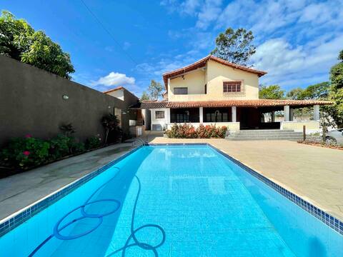 Araruama pool, barbecues, pool table, up to 14 people