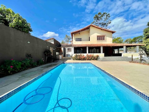 Araruama pool, barbecues, pool table, up to 14 people