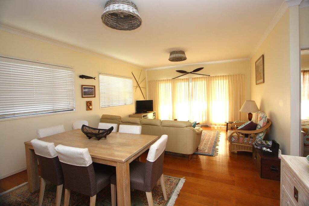 Open plan lounge and dining