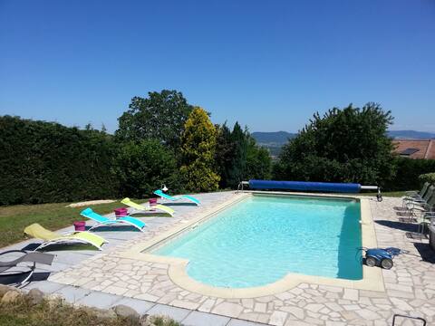 Villa Plateau de Gergovie, 10 minutes from Clermont-Ferrand