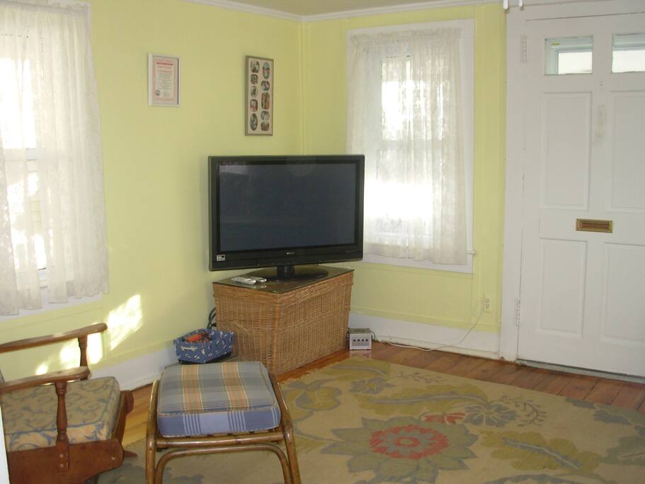 Living room 2nd view