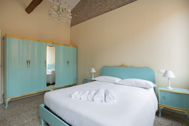 საძინებელი 2