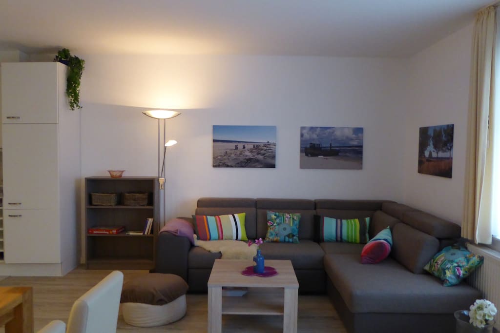 Wohnraum mit Schlafcouch