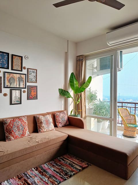 Sanidhya: A Cozy Stay, 5 Mins Walk to Prem Mandir