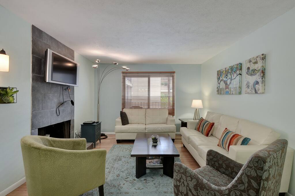 The living area seats 6