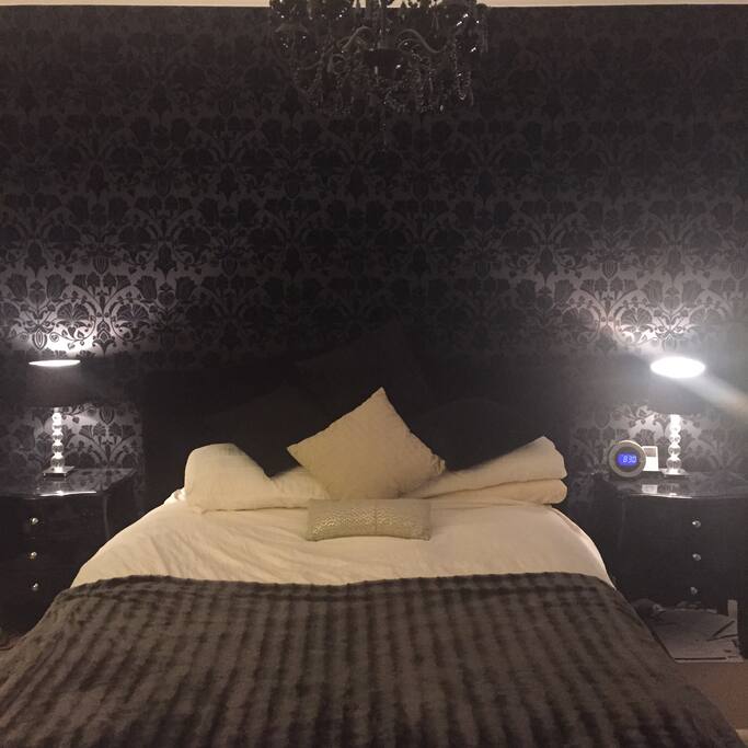 Yes Velvet wallpaper! Only on one wall.