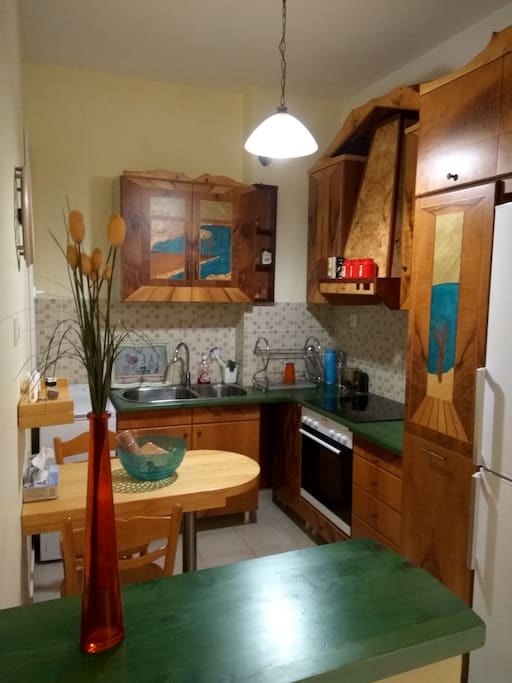 Κουζίνα ξύλινη,χειροποίητη-Handmade wooden kitchen