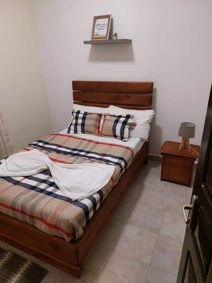 Dormitorio 2 con aire acondicionado. 