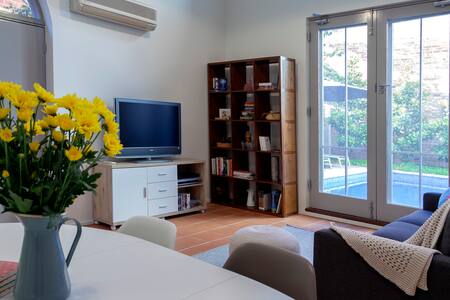 The Stables: stylish city apartment with pool.