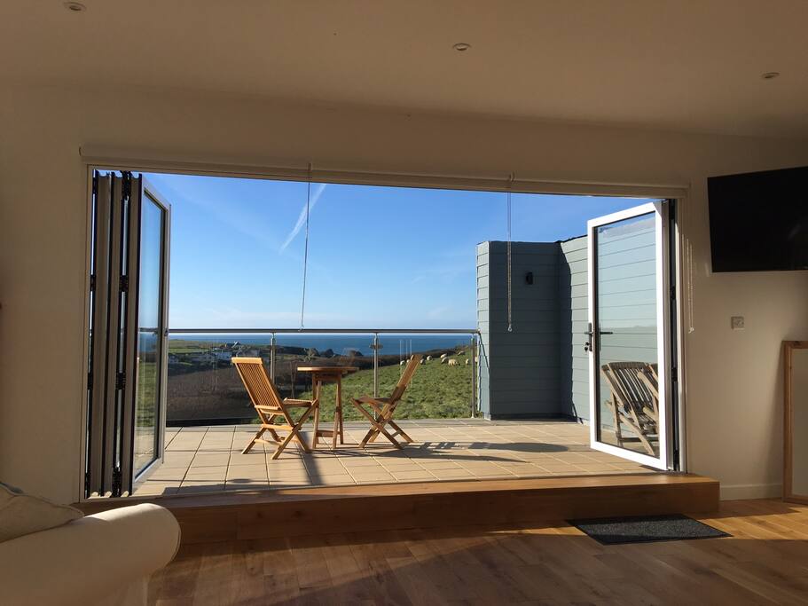 Luxury Holiday Home with Hot Tub & Sea views Houses for Rent in Padstow, United Kingdom