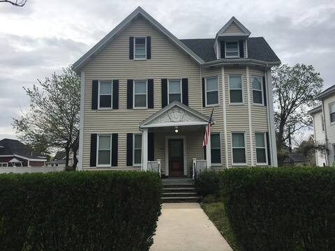 Renovated One Bedroom Apartment Allston, MA.