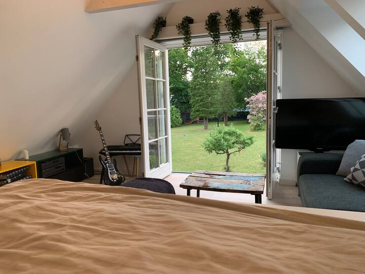 楼上客厅/卧室4