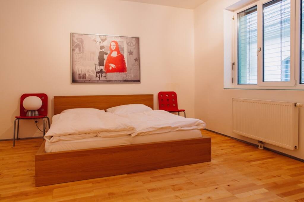 Gemütliches Doppelbett