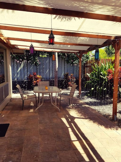front outdoor terrace