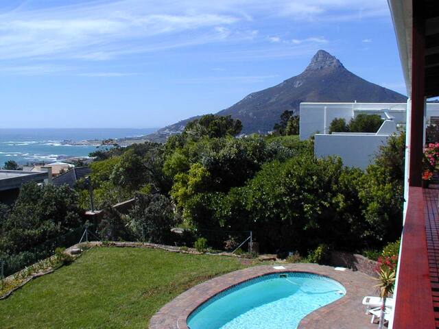 Camps Bay house with seaview for Dec/Jan season gallery image 2