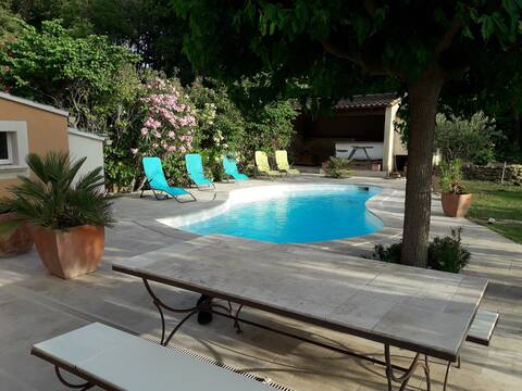 House haven of peace  near AVIGNON 8 pers
