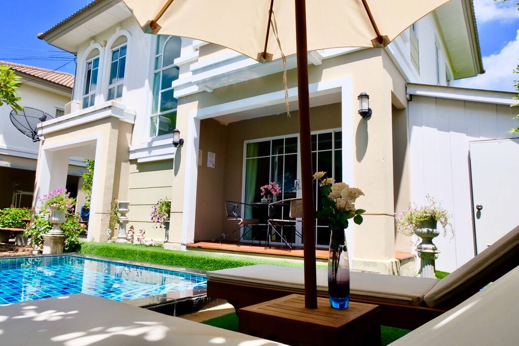 Private Pool Area