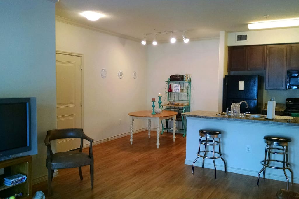 Kitchen & Dinning