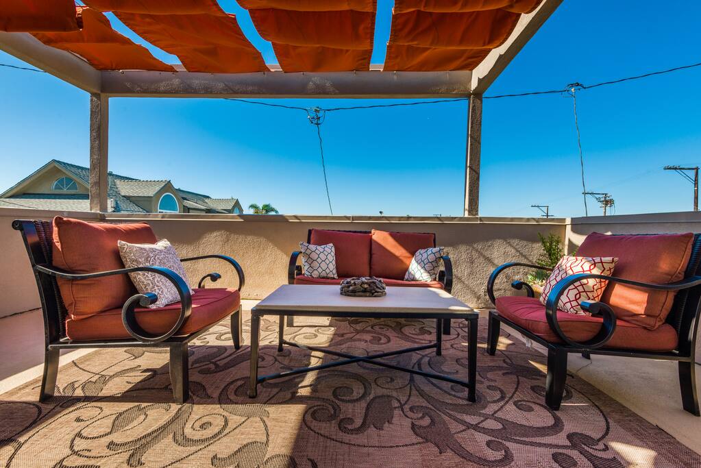 3rd Floor Balcony