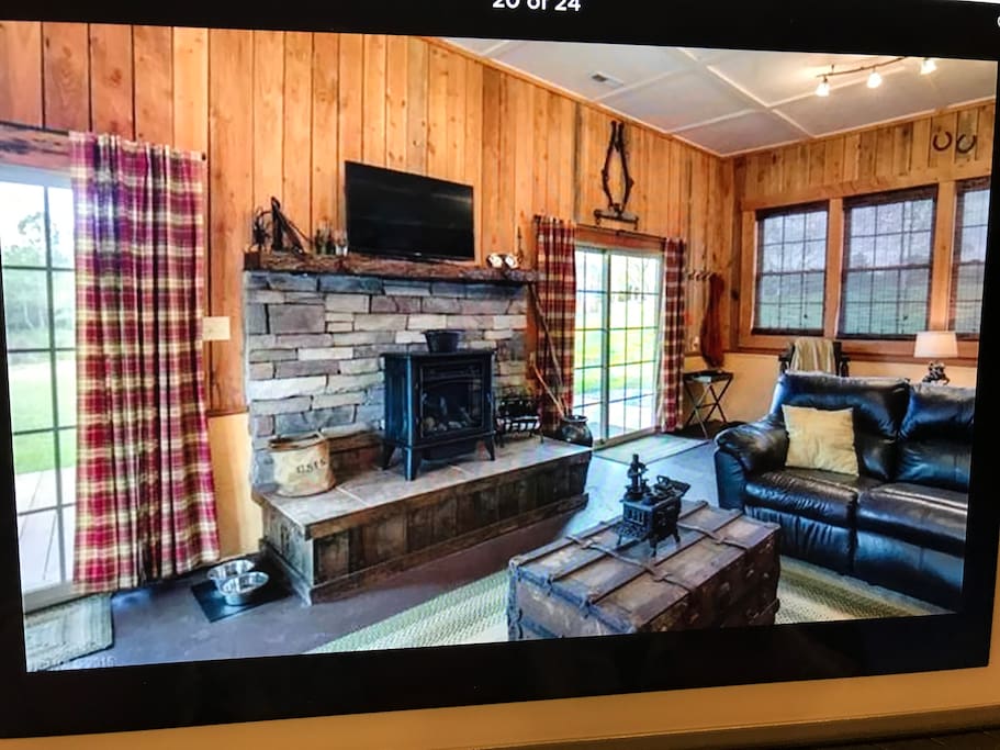 TV and WiFi available