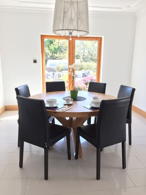 Dining area where breakfast can be enjoyed.