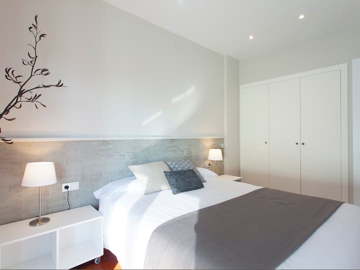 Спална соба од соништата. двоен кревет