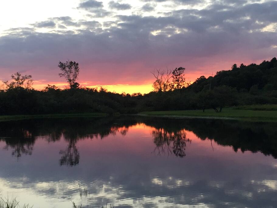 The Sun sets over our 2017 Season
Calendar Open for our Spring 2018 Stony Brook Season!