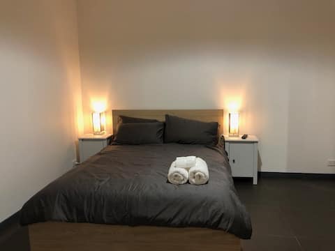 Room 3 - Large room with Shared bathroom