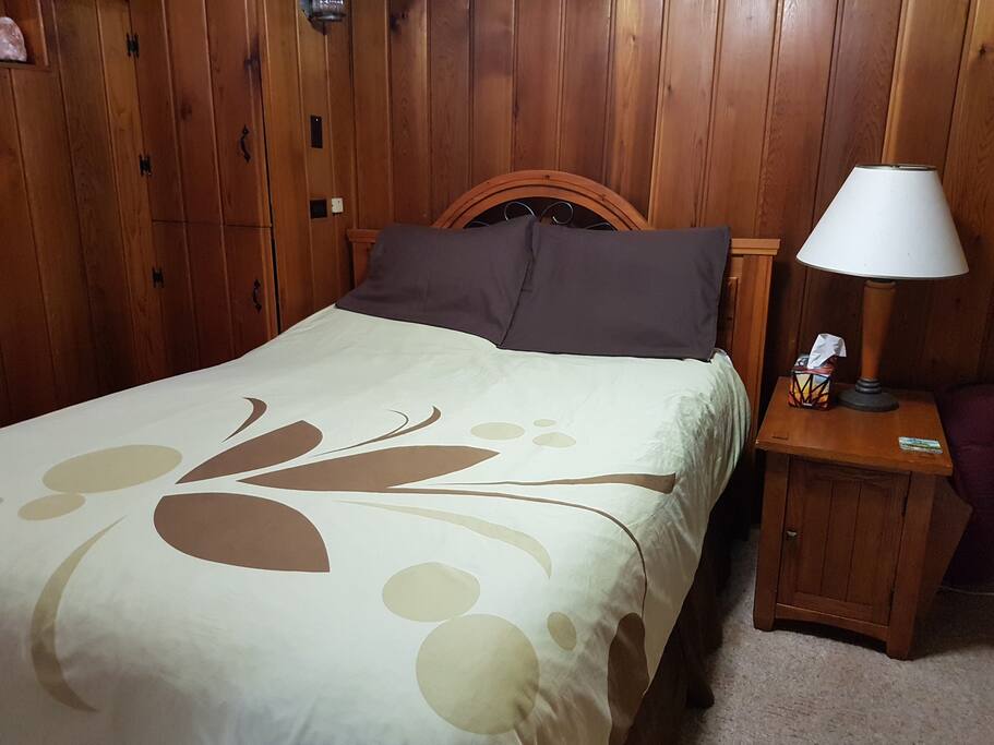 Queen bed