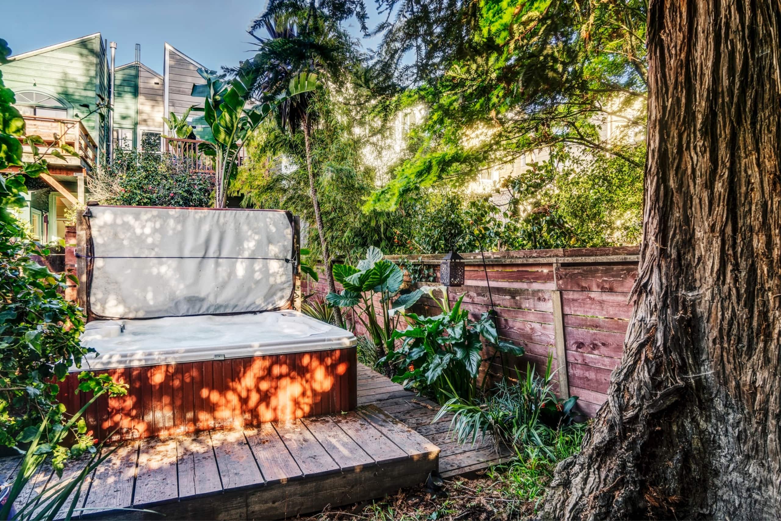 Townhouse in San Francisco · ★4.89 · 2 bedrooms · 3 beds · 1.5 baths - Image 15