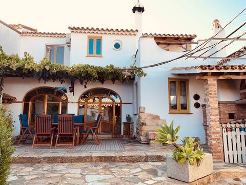 "Domu Degortes" Typical sardinian house 5 persons