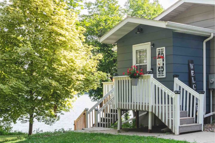 So charming with GREAT Views!