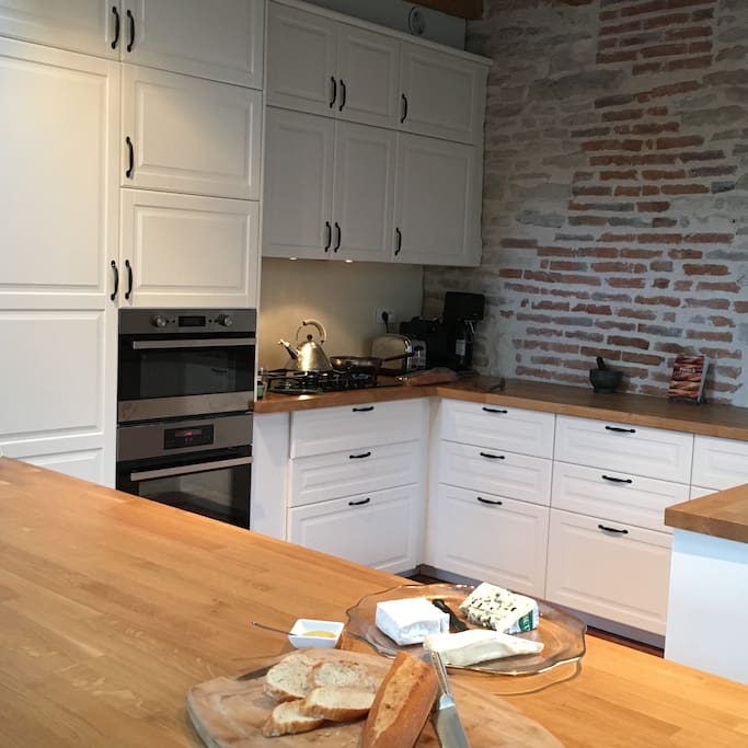 Gourmet kitchen ideal for entertaining
