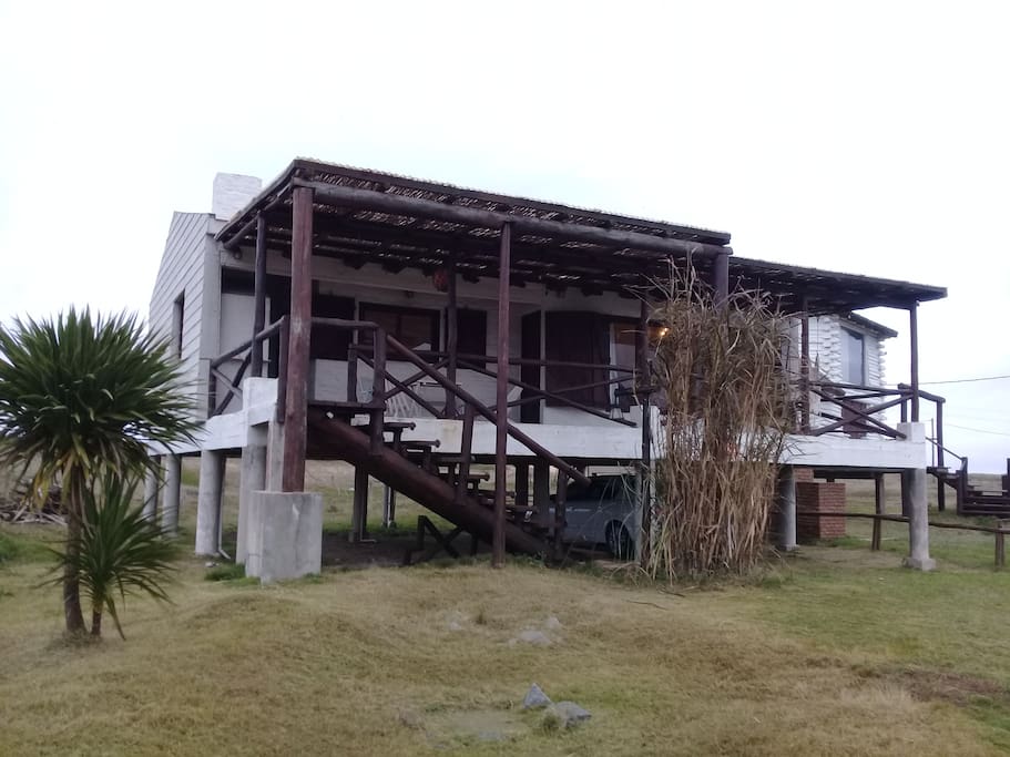 Frente sobre la Laguna