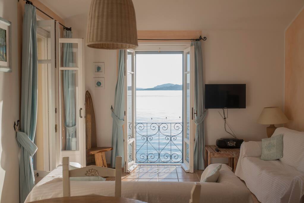 soggiorno vista mare