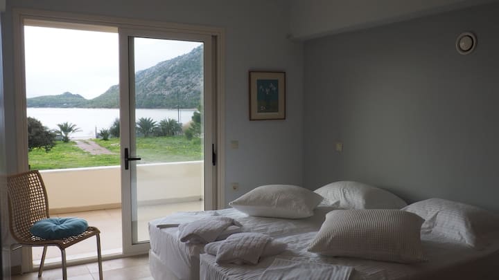 غرفة النوم 1