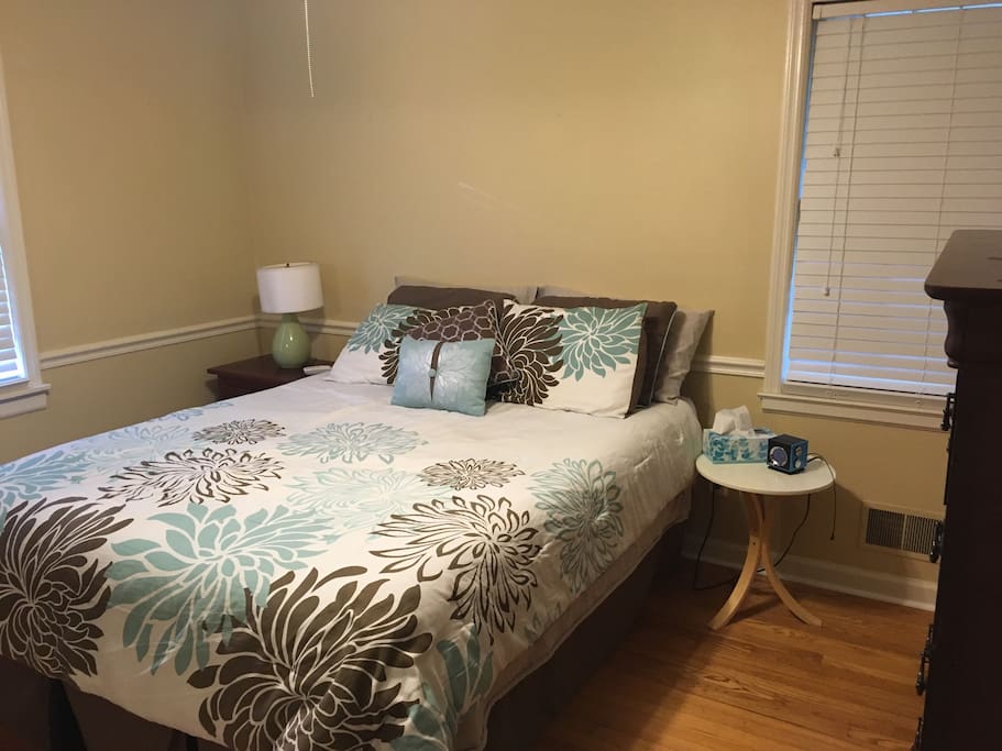 Bedroom 1 (Master)